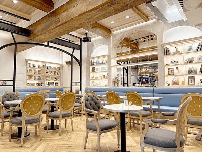 Cafe&Dining Takeの店内