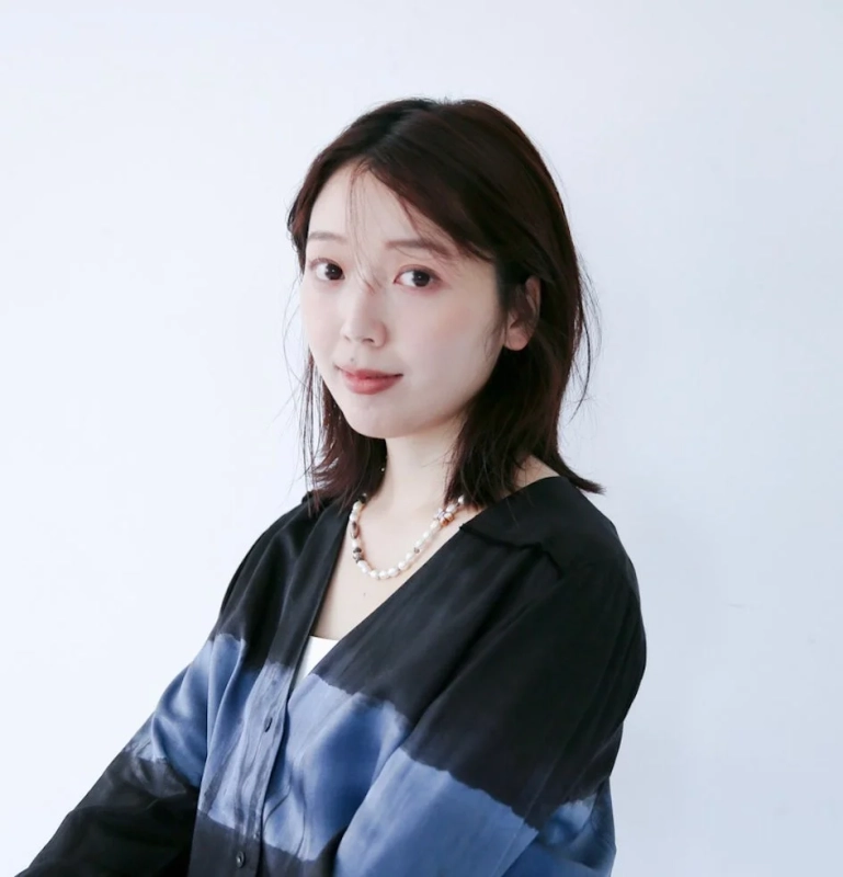 三宅 香帆 氏