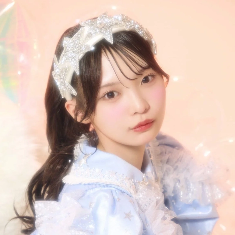 高梨ゆな氏のポートレート